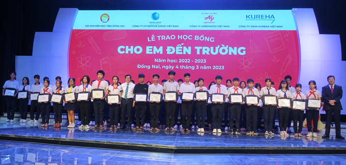 Ajinomoto Việt Nam tổ chức Lễ trao học bổng 'Cho em đến trường' lần thứ 19 năm học 2022 – 2023.