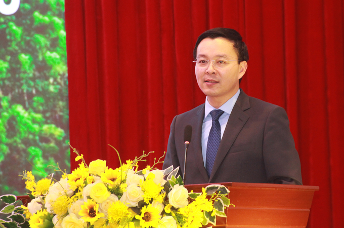 Ông An Hoang Linh - Bí thư huyện ủy huyện Yên Bình phát biểu tại Hội nghị. Ảnh: Tuấn Anh.