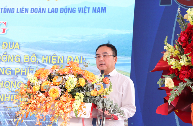 ông Dương Quang Thành - Bí thư Đảng ủy, Chủ tịch HĐTV EVN phát biểu tại buổi lễ. 