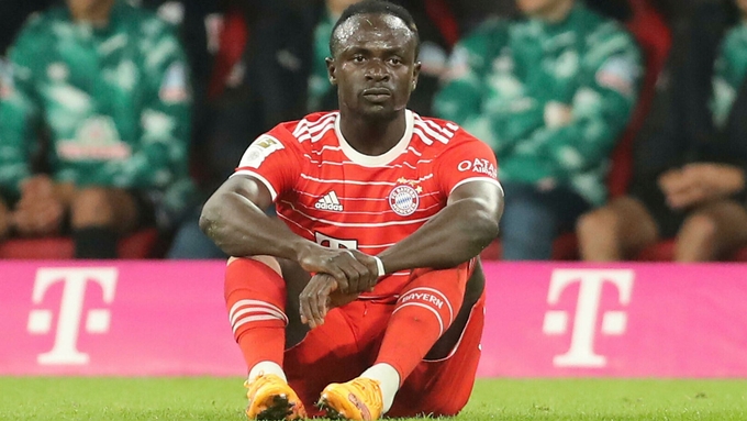 Đấm đồng đội sưng mặt, Sadio Mane sắp bị Bayern Munich đẩy ra đường?