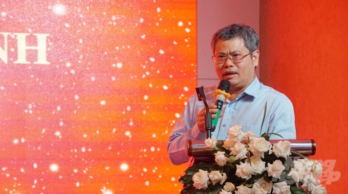 Ông Phạm Lâm Chính Văn, Giám đốc Trung tâm khuyến nông TP. HCM phát biểu tại lễ ra mắt. Ảnh: Lê Bình.