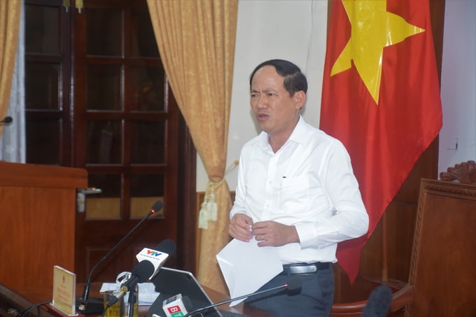 Ông Phạm Anh Tuấn, Chủ tịch UBND tỉnh Bình Định, đề nghị giải pháp xử lý tàu cá không về địa phương, hoạt động tại các tỉnh ngoài vi phạm IUU. Ảnh: Lê Khánh.