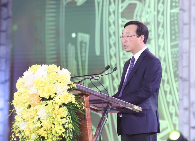 Chủ tịch UBND tỉnh Phú Thọ Bùi Văn Quang phát biểu khai mạc buổi lễ.