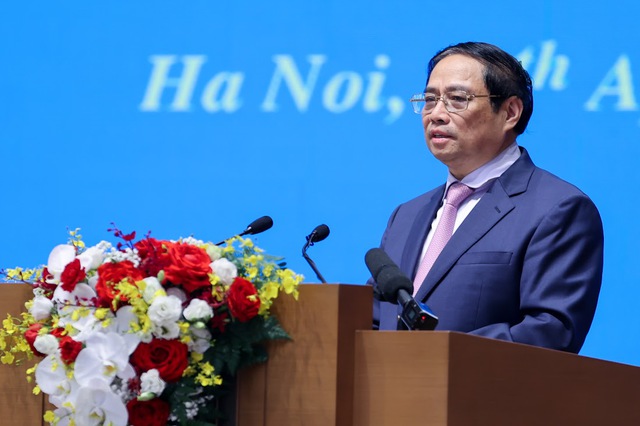 Thủ tướng đánh giá cao sự quyết tâm, nghiêm túc và hiệu quả của các doanh nghiệp, nhà đầu tư nước ngoài trong quá trình hoạt động đầu tư kinh doanh tại Việt Nam thời gian qua. Ảnh: VGP/Nhật Bắc.
