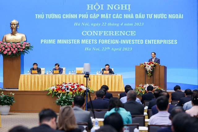 Hội nghị Thủ tướng Chính phủ gặp mặt các nhà đầu tư nước ngoài ngày 22/4. Ảnh: VGP/Nhật Bắc.