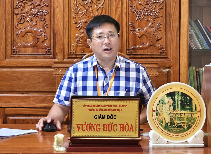Ông Vương Đức Hòa (ảnh), Giám đốc Vườn Quốc gia Bù Gia Mập: 'Với những gì đang có và được bảo vệ nghiêm ngặt, VQG Bù Gia Mập hiện đã được công nhận là khu du lịch sinh thái Quốc gia, đạt tiêu chí đề cử di sản thiên nhiên cấp quốc gia và khu Vườn di sản ASEAN (AHP). Đặc biệt, hiện tỉnh Bình Phước và Ủy ban nhà nước đang khảo sát lập hồ sơ đề nghị UNESCO công nhận Vườn Quốc gia Bù Gia Mập là Khu dự trữ sinh quyển thế giới tỉnh Bình Phướcvới vùng lõi là toàn bộ VQG hiện hữu, vùng đệm bao gồm huyện Bù Đốp, Lộc Ninh và 1 phần huyện Tuy Đức của Đắk Nông. Kết quả khảo sát ban đầu rất khả thi, trong số 7 tiêu chí xét đề nghị, hầu hết đạt kết quả tốt như vấn đề đa dạng sinh học vùng lõi, văn hóa bản địa, diện tích, bộ máy vận hành… riêng tiêu chí về thổ nhưỡng, địa chất thì chưa khảo sát được'.