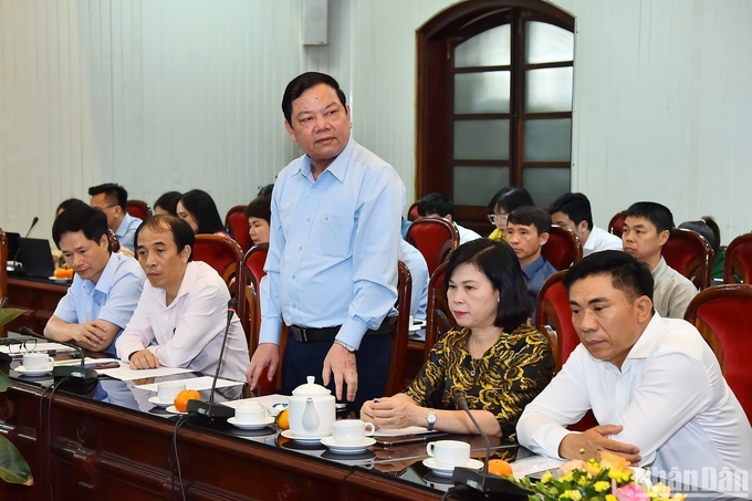 PGS.TS Trần Minh Trưởng phát biểu tại tọa đàm. Ảnh: Thủy Nguyên.