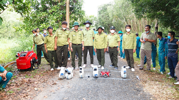 Trước nguy cơ cháy rừng, ngành lâm nghiệp phối hợp với địa phương bố trí nguồn nhân lực, vật lực sẵn sàng ngăn chặn và xử lý kịp thời các vụ cháy rừng có thể xảy ra. Ảnh: Trọng Linh.