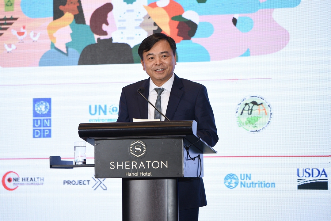 Thứ trưởng NN-PTNT Nguyễn Hoàng Hiệp chia sẻ tại phiên Bế mạc Hội nghị toàn cầu lần thứ 4 Hệ thống lương thực thực phẩm bền vững. Ảnh: Tùng Đinh. 