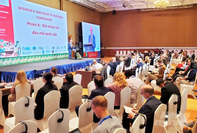 The 8th session emphasized the national convenors’ role of connecting and leading the implementation of action plans. Photo: Tung Dinh.