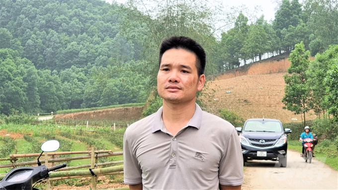 Anh Lộc Đức Tâm, Trưởng xóm Tiền Phong, người tiên phong trong xây dựng nông thôn mới. Ảnh: Toán Nguyễn.