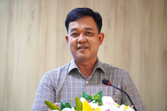Mr. Huynh Ngoc Nha, Director of Soc Trang Agriculture and Rural Development Department, said that cooperative groups and cooperatives play an important role in building a concentrated raw material area with production according to standards to improve the quality of products. Photo: Kim Anh.