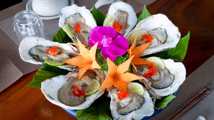 Long Son oysters are also aimed to 'go abroad', serving the dietary needs of countries around the world. Photo: Le Binh.