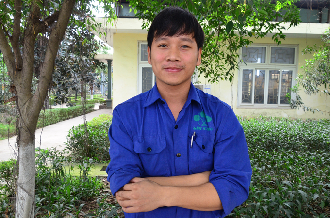 Anh Nguyễn Thừa Vinh-công nhân Xí nghiệp NPK số 3: 'Mối quan hệ giữa người nấu ăn và công nhân nay đã tốt hơn hẳn'. Ảnh: Dương Đình Tường. 