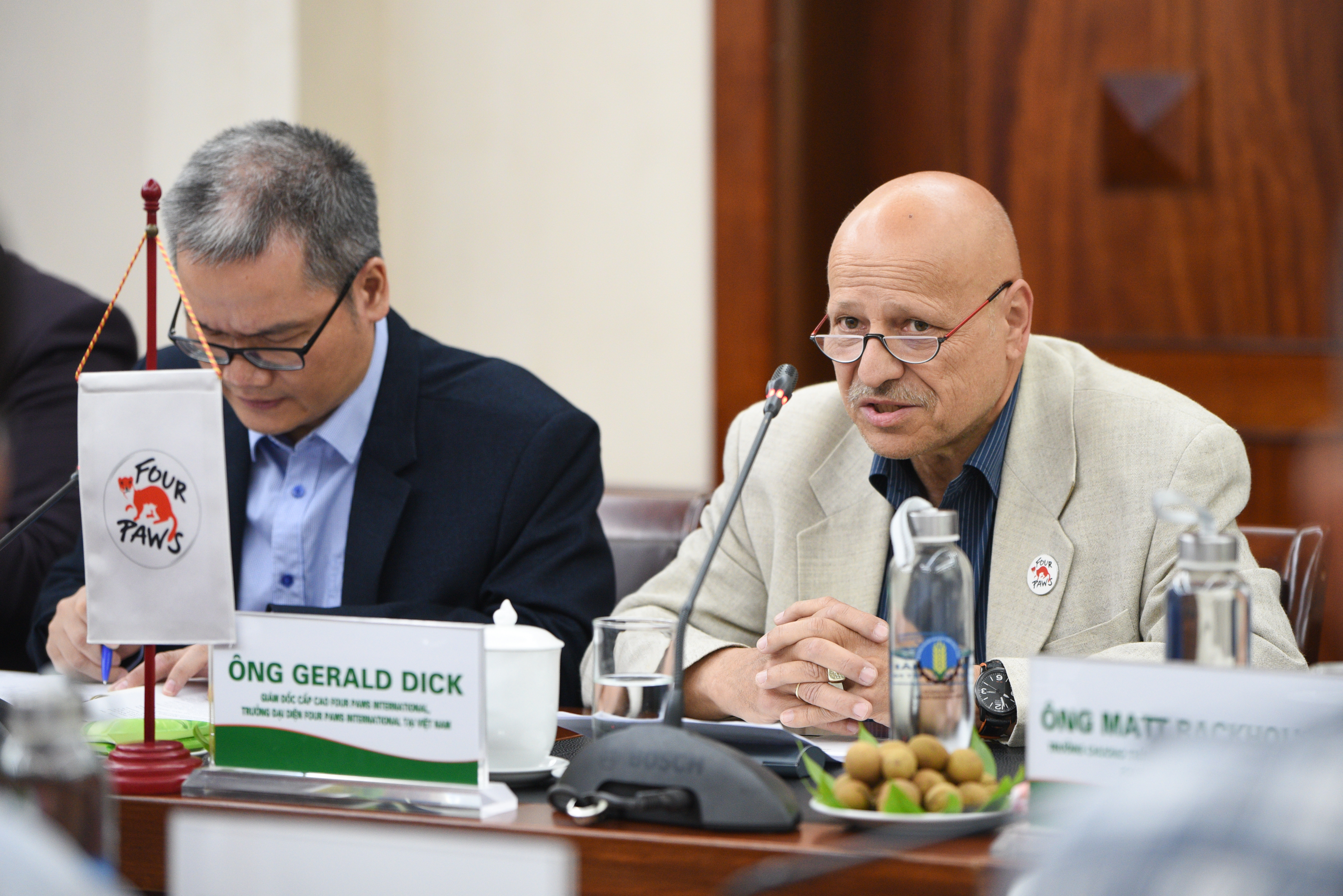 Mr. Gerald Dick, the Chief Representative of FOUR PAWS in Vietnam mentioned the problem of rabies and dog and cat meat trade after joining the One Health Vietnam Partnership framework. Photo: Tung Dinh.