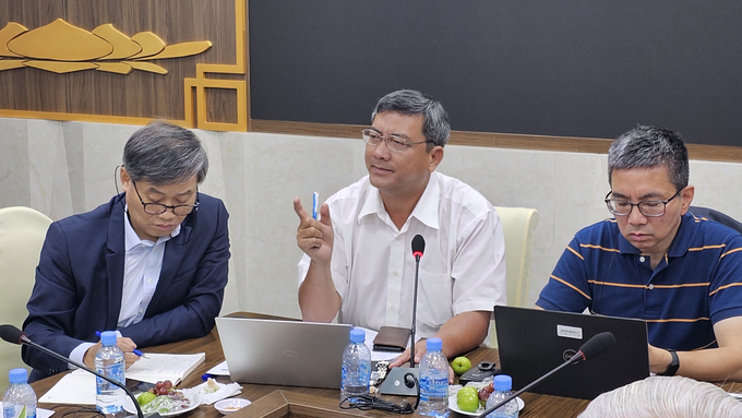 Dr. Tran Minh Hai, Vice Principal of the College of Management for Agriculture and Rural Development II emphasized: 'The project sets out three main goals: green growth, ensure income for farmers and protect the environment'. Photo: Hong Thuy.