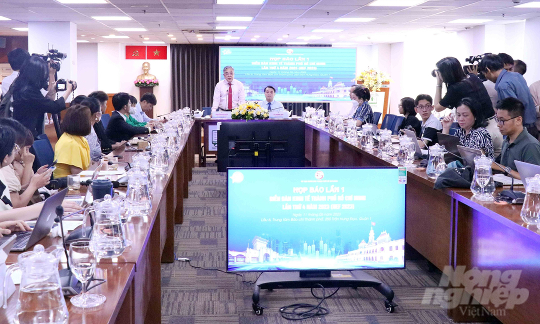 Buổi họp báo thông tin về Diễn đàn Kinh tế TP.HCM lần thứ 4 năm 2023. Ảnh: Nguyễn Thủy.