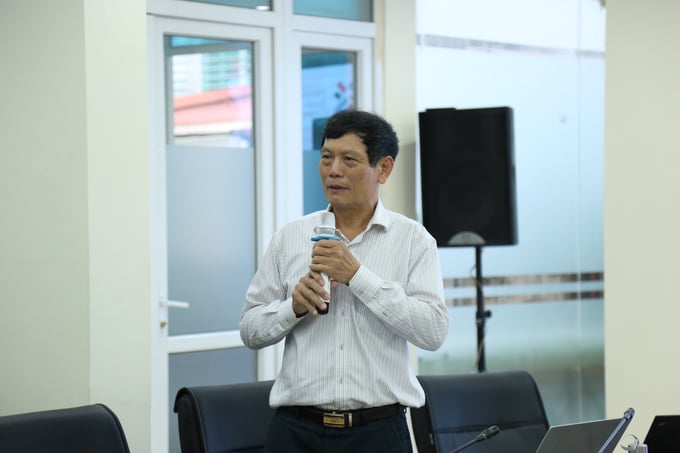 Ông Nguyễn Xuân Hồng, chuyên gia tư vấn về SPS nhận định phát biểu tại hội thảo. Ảnh: Lâm Hùng.