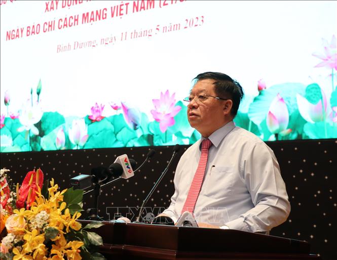 Bí thư Trung ương Đảng, Trưởng Ban Tuyên giáo Trung ương Nguyễn Trọng Nghĩa phát biểu tại Hội nghị.