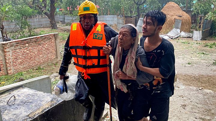 Bão Mocha khiến ít nhất 3 người Myanmar thiệt mạng, hàng ngàn người phải sơ tán.