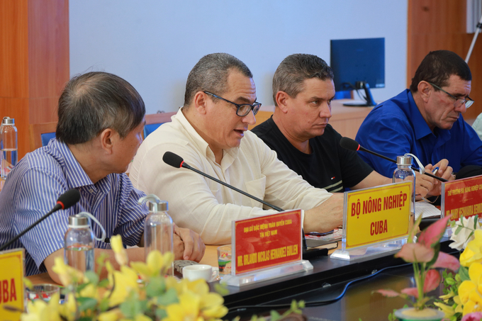 Deputy Minister of Agriculture Maury Hechavarria Bermudez shared his thoughts at the meeting with Que Lam Group. Photo: Hoang Anh.