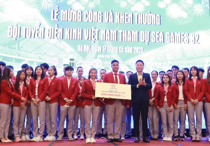 Tập đoàn Thaco tham gia Lễ mừng công và khen thưởng đội tuyển điền kinh Việt Nam.