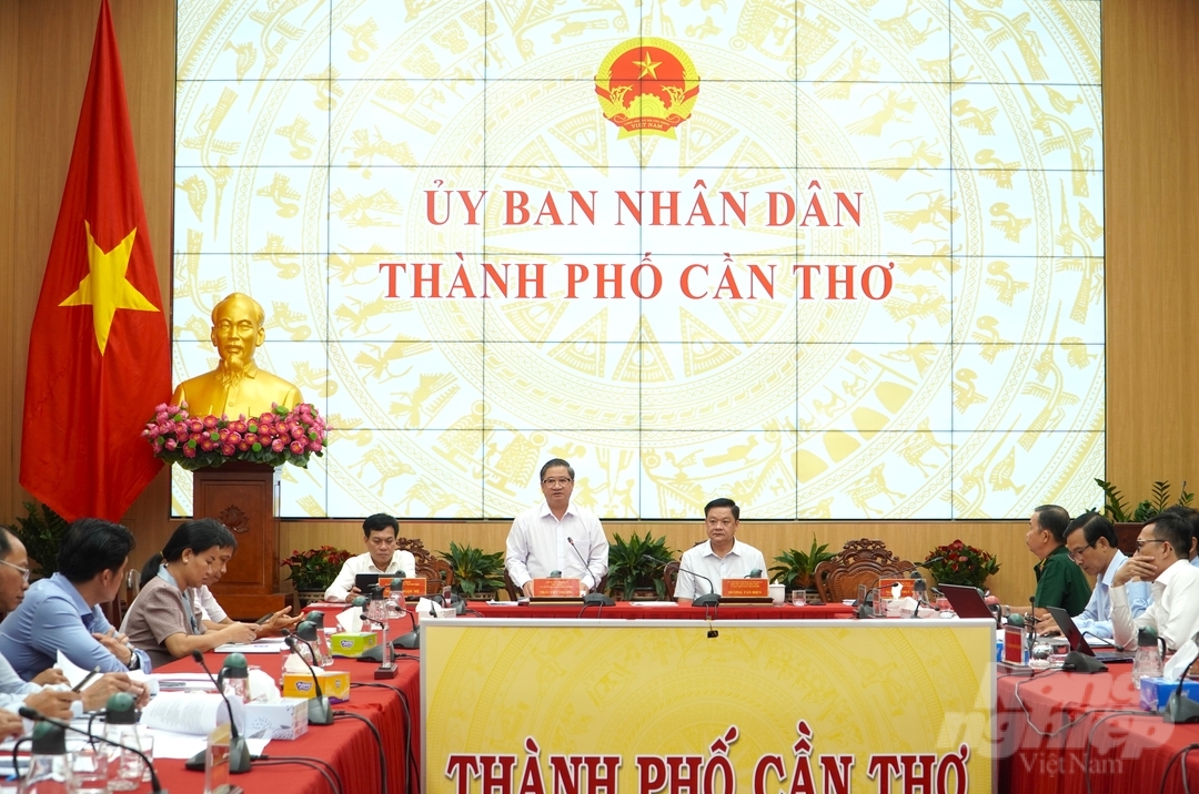 Trên cơ sở trao đổi, thảo luận và tham vấn ý kiến của các sở, ban ngành, quận huyện trên địa bàn, TP Cần Thơ đang tập trung hoàn thiện dự thảo quy hoạch TP Cần Thơ thời kỳ 2021 - 2030, tầm nhìn đến năm 2050. Ảnh: Kim Anh.