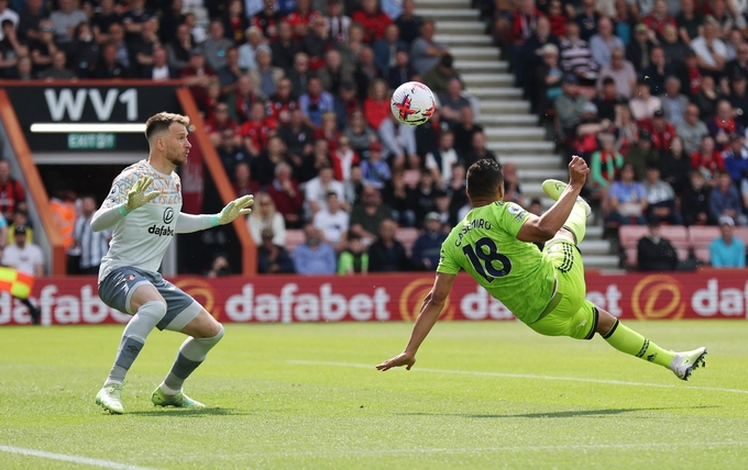 Casemiro là người mở tỷ số từ sớm cho Man United. Ảnh: Telegraph.