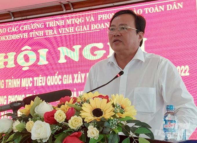 Ông Lê Văn Hẳn, Chủ tịch UBND tỉnh Trà Vinh kêu gọi ngư dân chống khai thác hải sản bất hợp pháp. Ảnh: Hồ Thảo.