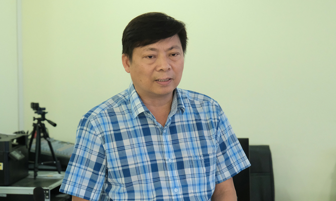 PGS.TS Mai Văn Trịnh trình bày báo cáo với Đoàn công tác của Bộ NN-PTNT. Ảnh: Bảo Thắng.