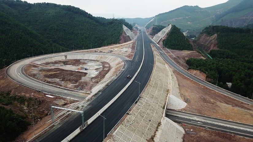 Nguồn vốn đầu tư Dự án cao tốc Tuyên Quang - Phú Thọ là vốn ngân sách Trung ương, vốn ngân sách địa phương.