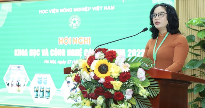 GS.TS Nguyễn Thị Lan, Giám đốc Học viện Nông nghiệp Việt Nam phát biểu tại hội nghị. Ảnh: HVNN.
