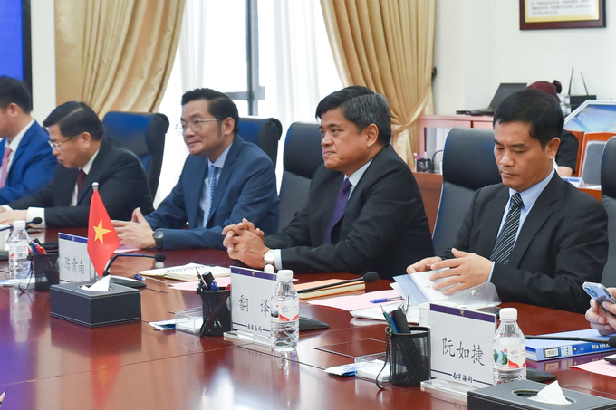 Thứ trưởng Bộ NN-PTNT Trần Thanh Nam đưa ra các kiến nghị để thúc đẩy thông thương nông sản, thủy sản giữa Việt Nam và Quảng Tây. Ảnh: Cao Trần.