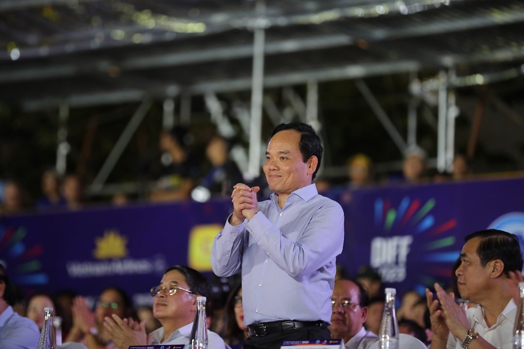 Phó Thủ tướng Trần Lưu Quang tham dự đêm khai mạc Lễ hội pháo hoa quốc tế Đà Nẵng 2023.