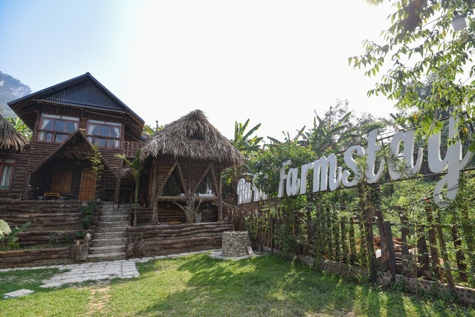 Những công trình của farmstay này được làm tỉ mỉ và chỉn chu. Ảnh: Tùng Đinh.