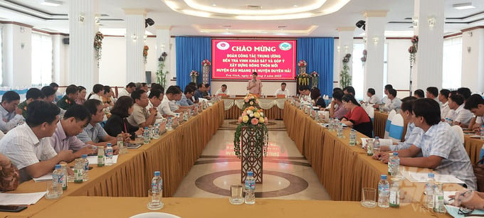 Đoàn công tác Trung ương đến khảo sát và góp ý xây dựng NTM tại Trà Vinh hồi tháng 3/2023. Ảnh: Hồ Thảo.