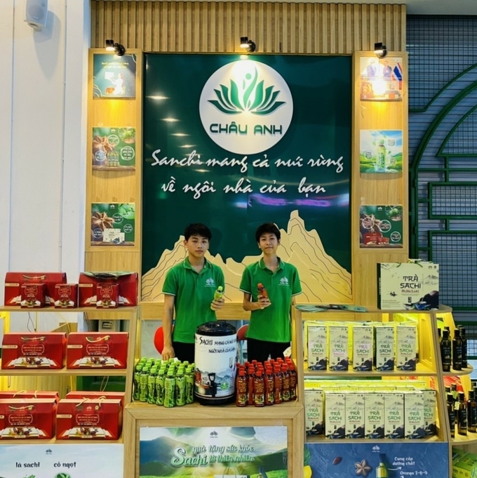 Sản phẩm trà thảo dược sachi và nhiều sản phẩm từ cây sachi được nhiều khách hàng tin dùng. Ảnh: Quốc Toản.
