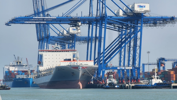 Dự kiến trong năm 2023, sản lượng hàng hóa thông qua cảng biển khu vực Hải Phòng ước đạt trên 180 triệu tấn. Ảnh: Đinh Mười.