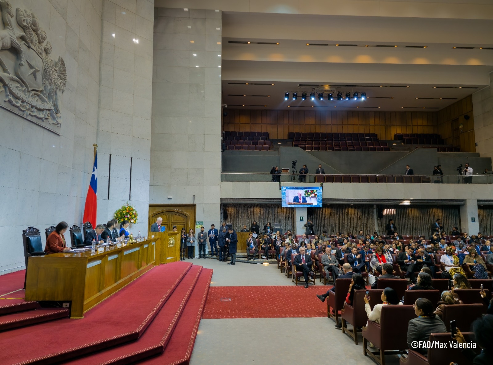 FAO’s Regional Representative in Latin America and the Caribbean, Mario Lubetkin, delivers a speech on behalf of Director-General QU Dongyu during the opening ceremony of the II Global Parliamentary Summit against Hunger and Malnutrition in Valparaiso, Chile.