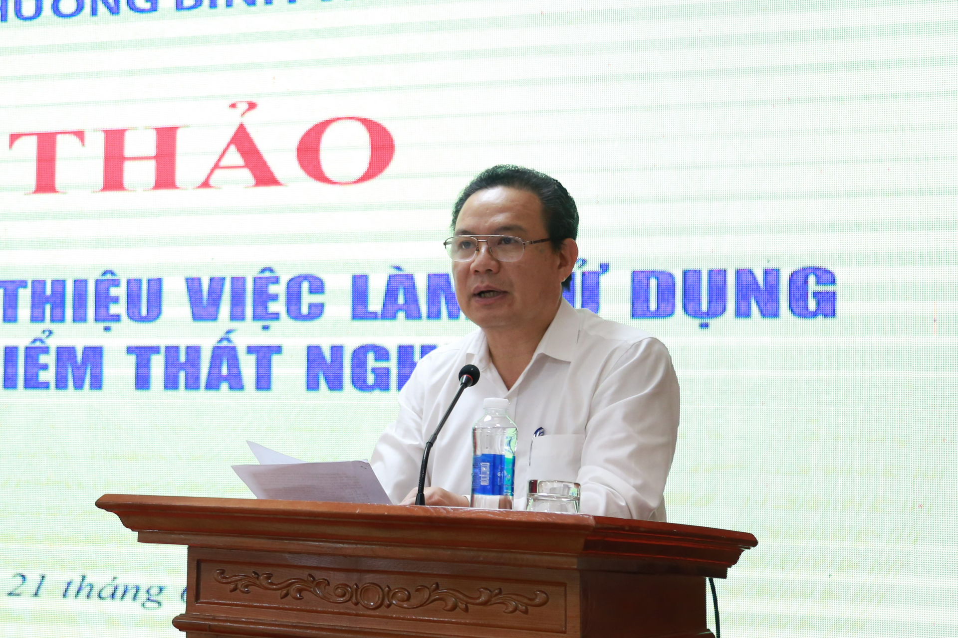 Thứ Trưởng Bộ LĐ-TB&XH Lê Văn Thanh phát biểu tại hội thảo