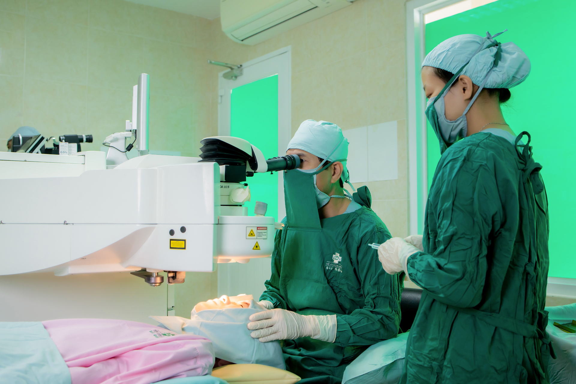 Bệnh viện Mắt Sài Gòn Cần Thơ hỗ trợ 600 suất ưu đãi điều trị đục thủy tinh thể cho người cao tuổi và người có hoàn cảnh khó khăn tại miền Tây. Ảnh: Lê Hoàng Vũ.