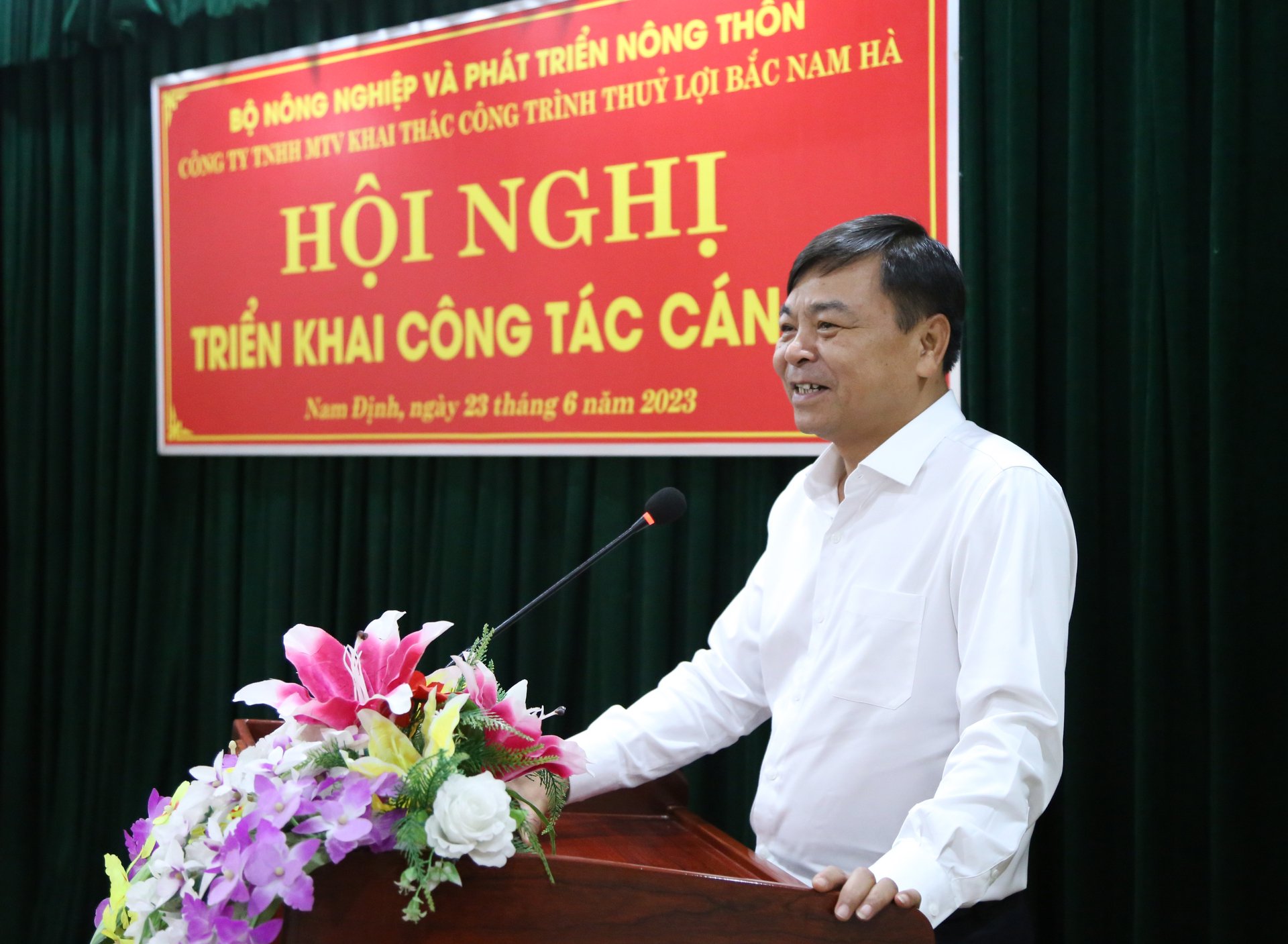 Thứ trưởng Bộ NN-PTNT Nguyễn Hoàng Hiệp phát biểu tại Hội nghị triển khai công tác cán bộ. Ảnh: Minh Phúc.