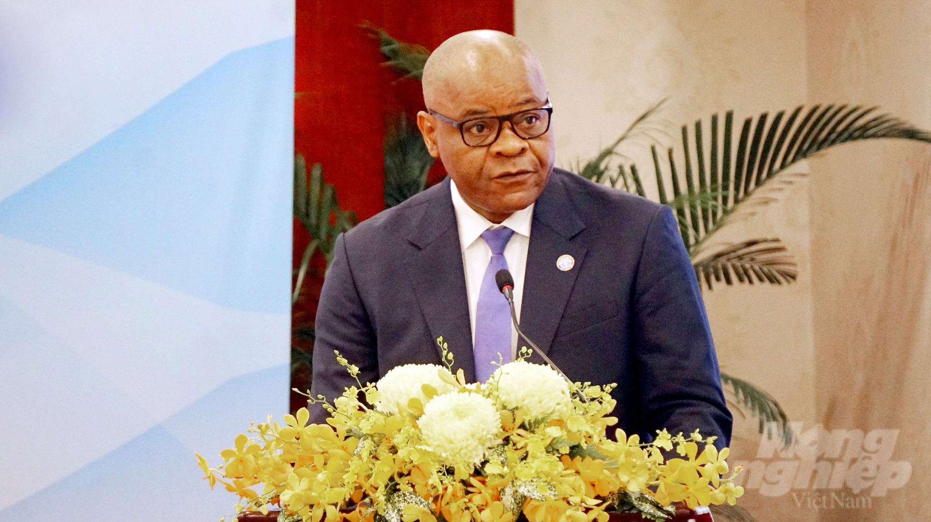 Mr. Rémi Nono Womdim, FAO Representative in Vietnam, providing remarks at the seminar. Photo: Nguyen Thuy.