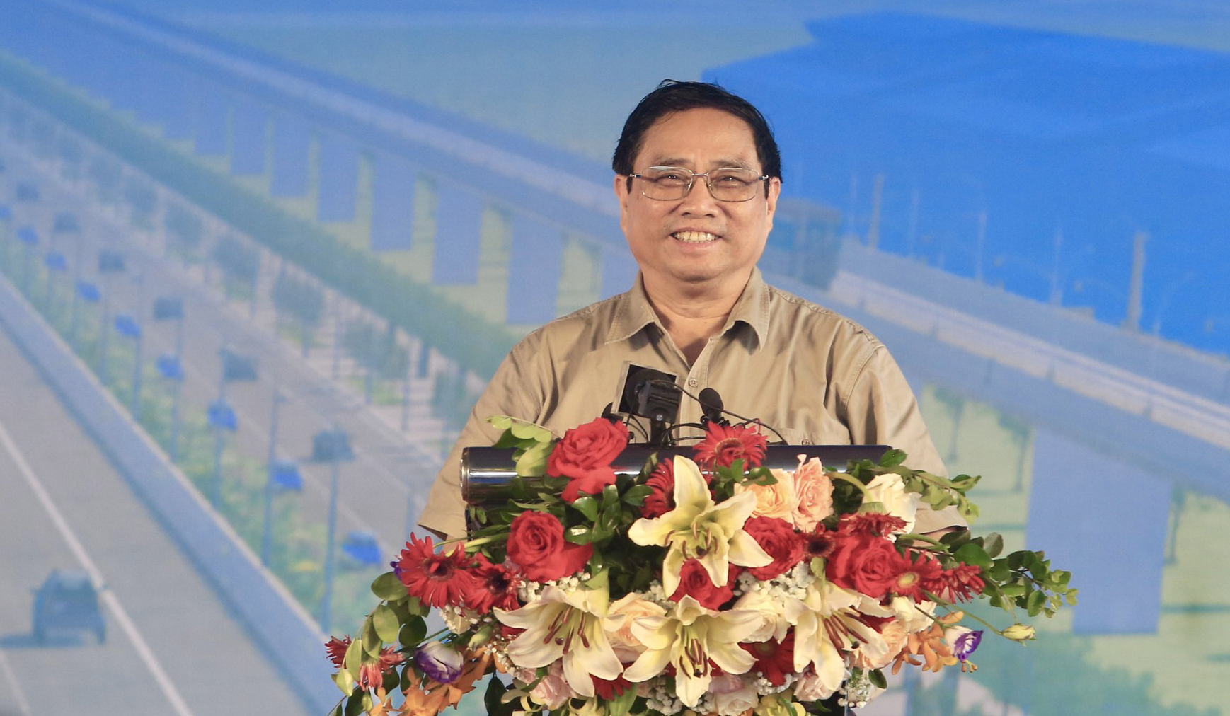Thủ tướng Chính phủ Phạm Minh Chính phát biểu tại Lễ khởi công dự án. Ảnh: Hùng Khang.