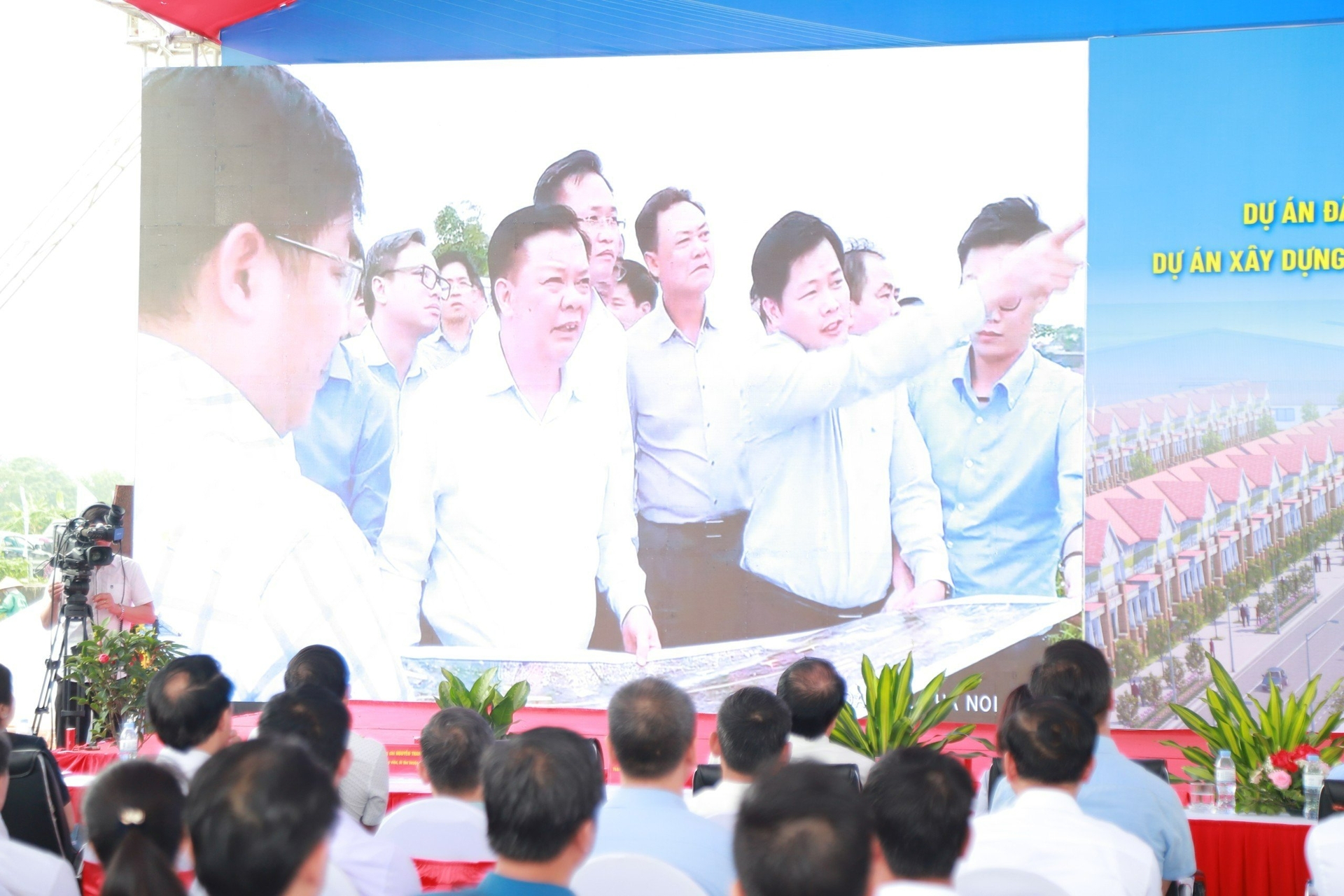 Lần đầu tiên, Ban Thường vụ Thành ủy Hà Nội ban hành chỉ thị riêng nhằm huy động sức mạnh tổng hợp của cả hệ thống chính trị và nhân dân thực hiện công tác giải phóng mặt bằng, tái định cư một dự án.