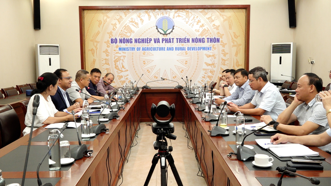 Phiên họp tổng kết Đoàn giám sát đánh giá dự án Sửa chữa và nâng cao an toàn đập (WB8). Ảnh: Quang Linh.
