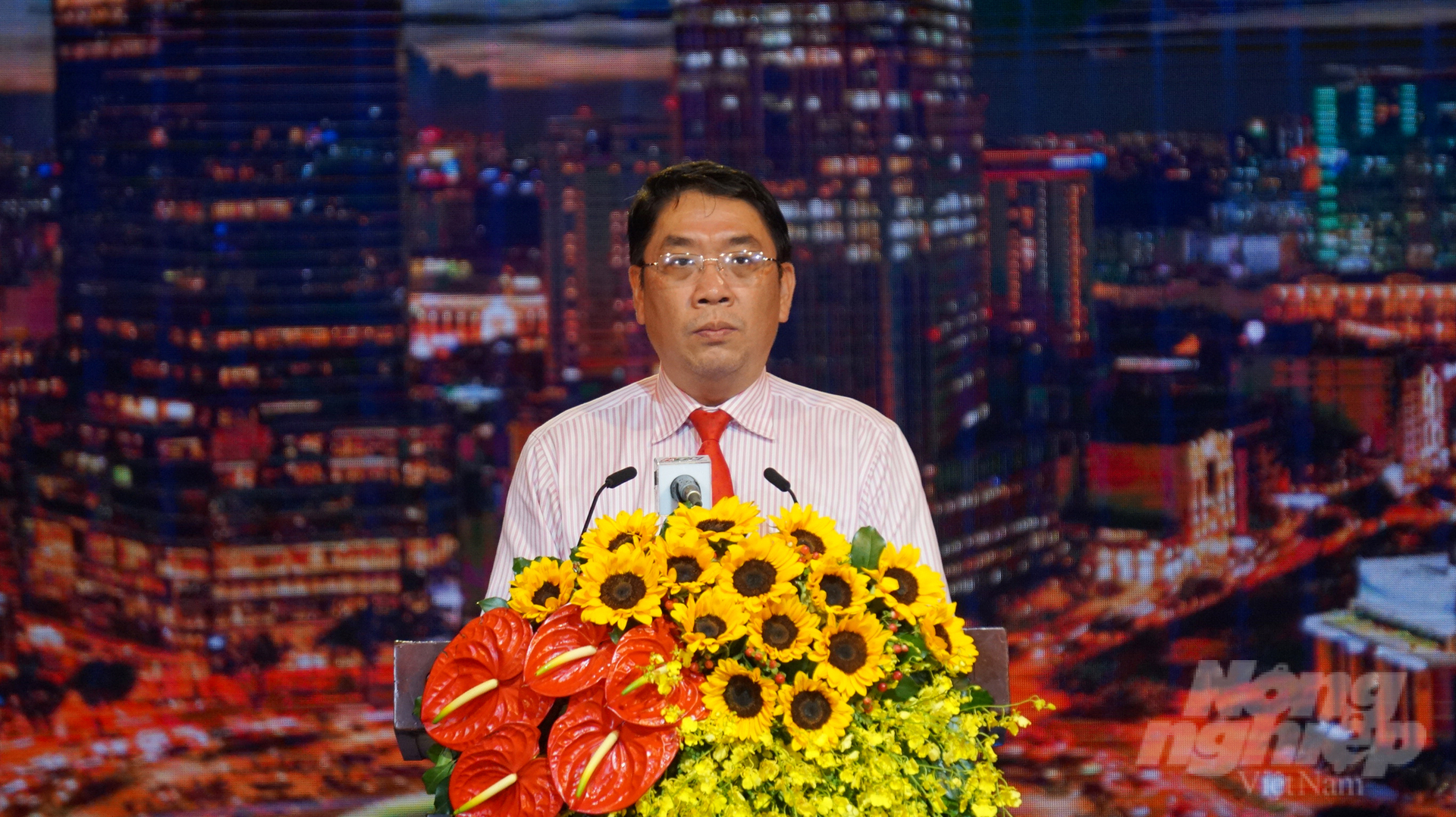 Ông Đinh Minh Hiệp, Giám đốc Sở NN-PTNT TP.HCM, phát biểu khai mạc. Ảnh: Nguyễn Thủy.