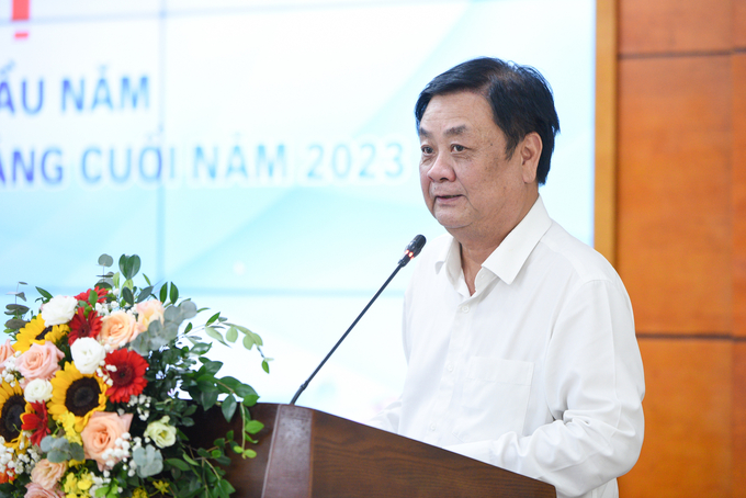 Bộ trưởng Lê Minh Hoan nhấn mạnh, cần tập trung vào giải pháp, không nêu khó khăn, kết quả nữa. Ảnh: Tùng Đinh.