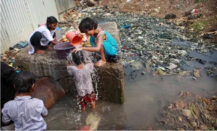 Nhiều nơi trên thế giới trẻ em chưa được tiếp cận với nước sạch.