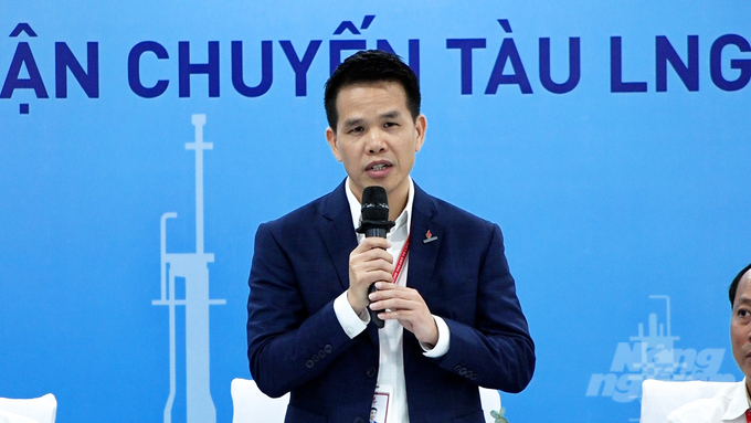 Ông Phạm Văn Phong, Tổng Giám đốc Tổng Công ty Khí Việt Nam phát biểu tại buổi công bố sự kiện PV Gas tiếp nhận chuyến tàu LNG đầu tiên về Việt Nam. Ảnh: Minh Sáng.